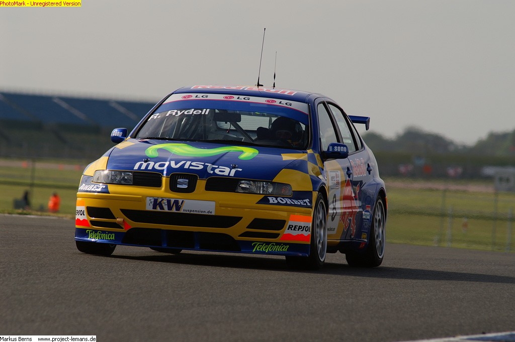 WTCC_2005_Silverstone_0014799