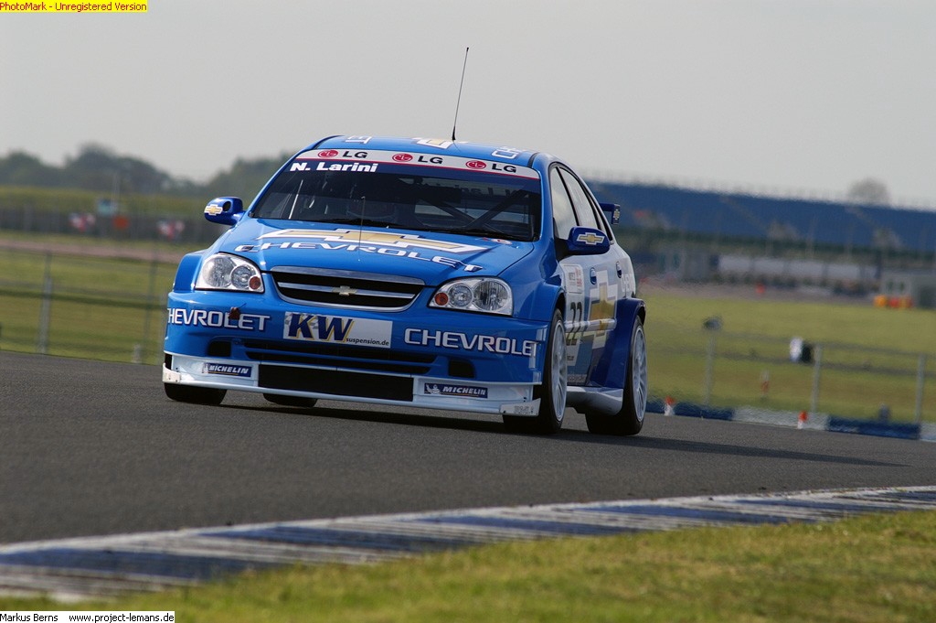 WTCC_2005_Silverstone_0014819